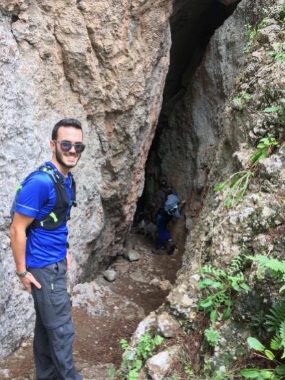 Cueva Angosta